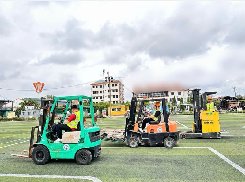 Học lái xe nâng tại hải phòng